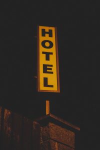 Skräckhotellen i populärkulturen